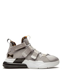 Nike Air Edge 270 Sneakers