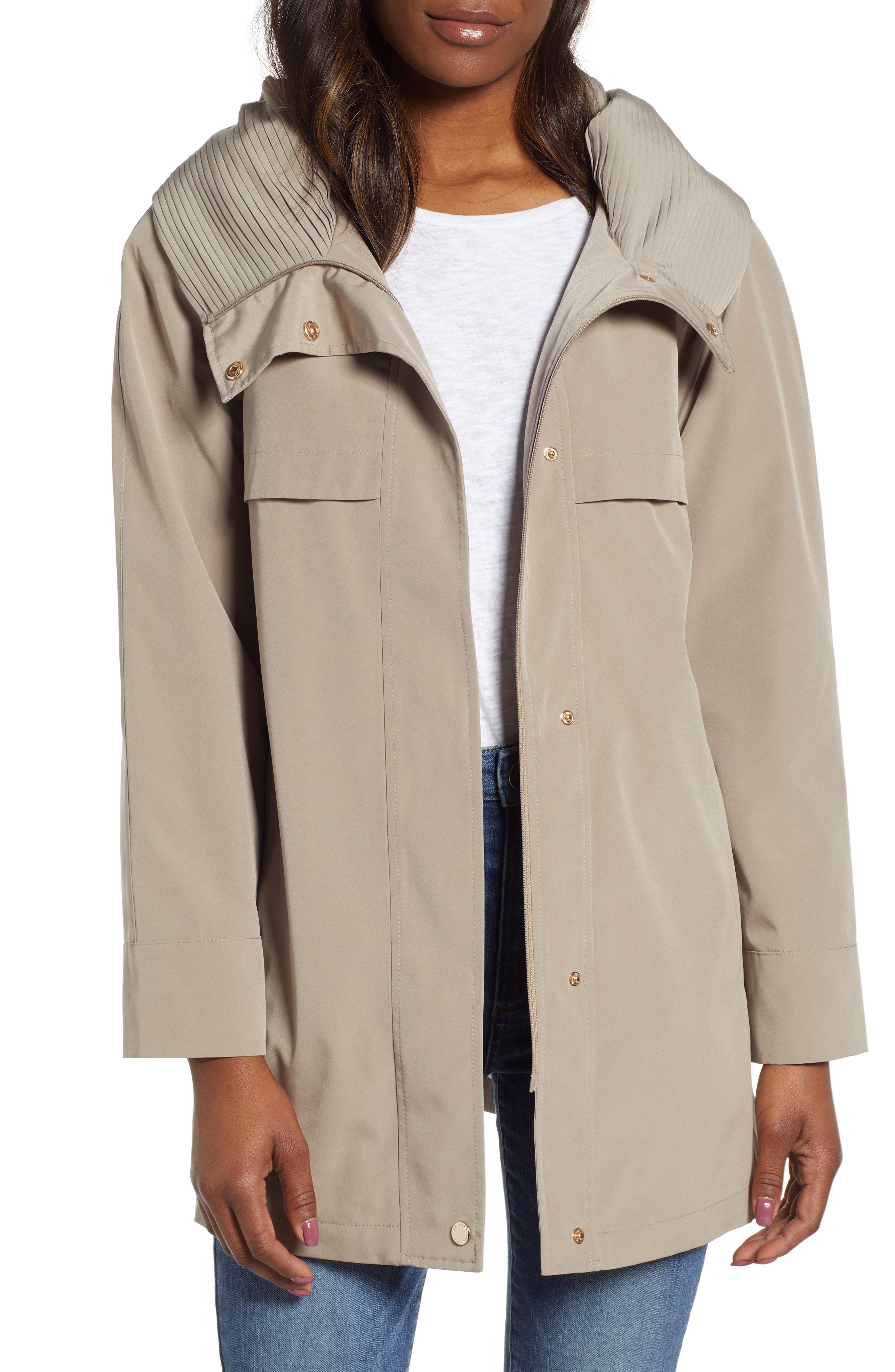 gallery pleated collar raincoat