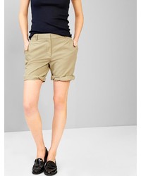 Gap Boyfriend Roll Up Khaki Shorts | Where to buy & how to wear