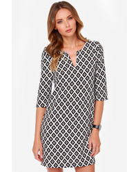 Everly Haute In The City Black And White Print Shift Dress