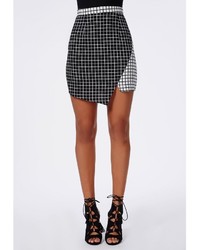 Missguided Contrast Check Asymmetric Skirt Black