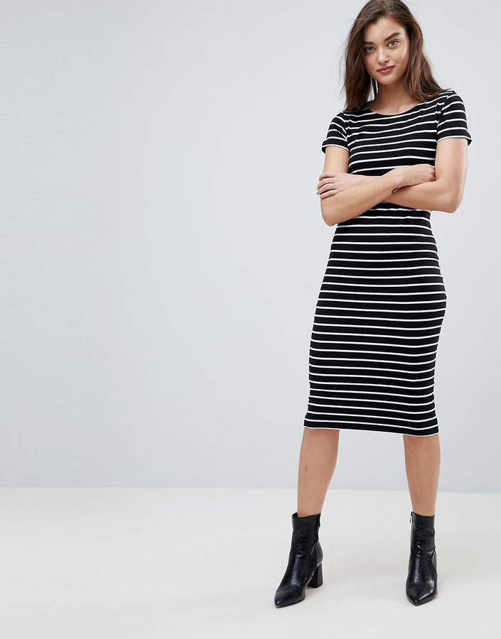 midi black t shirt dress