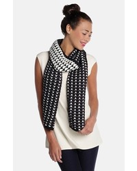 Black and White Knit Scarf