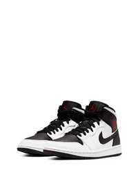 Jordan Nike Air 1 Mid Sneaker