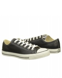 Converse Unisex Chuck Taylor Leather Low Top Sneaker