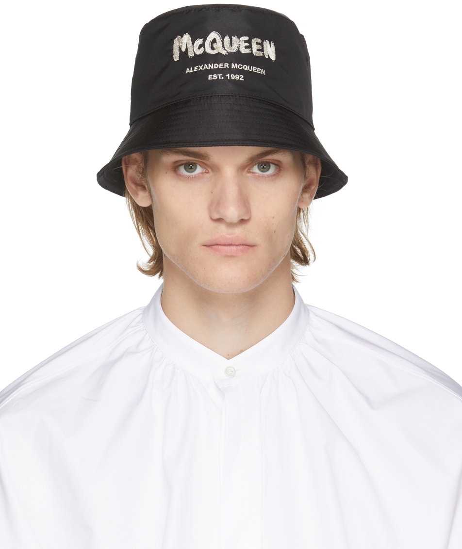 VIP特別価格!!】Mcqueen graffiti bucket hat Alexander (alexander