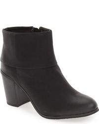 BC Footwear Band 2 Bootie