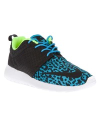 Nike Roshe Run Lace Up Sneakers