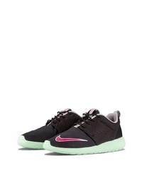 Nike Rosherun Fb Low Top Sneakers