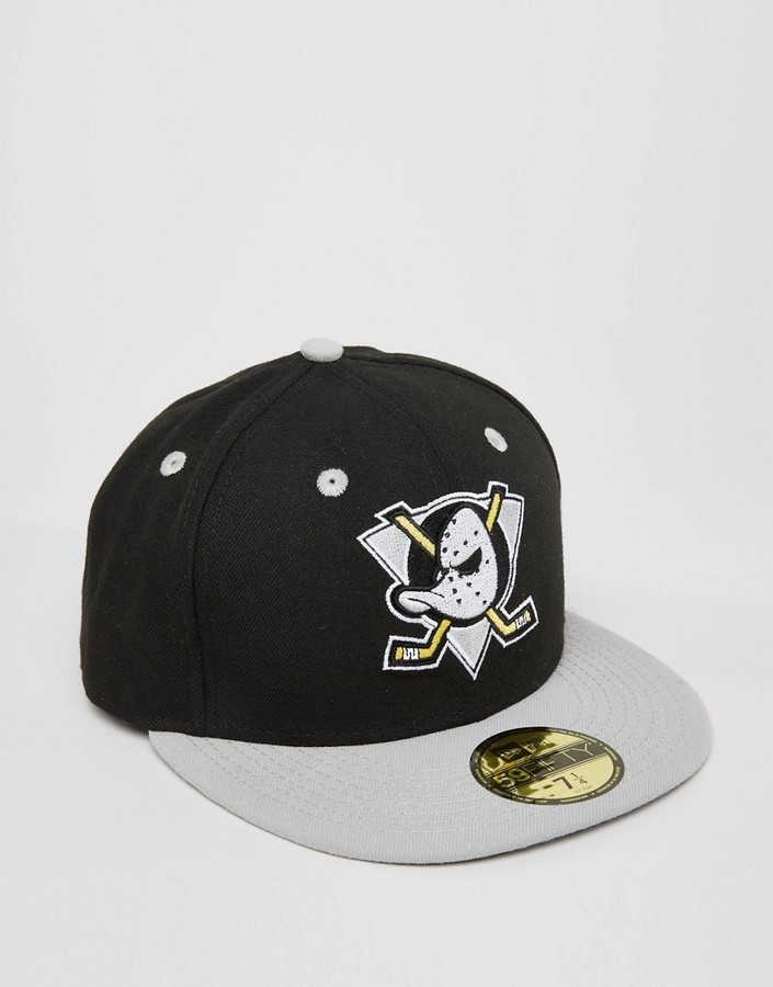 Anaheim Ducks on X: Today's item of the game: The black cap looks
