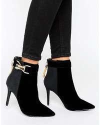 Forever Unique Thelma Chain Heeled Boot