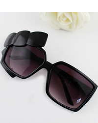 Black Rim Bow Embellished Sunglasses