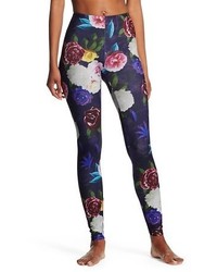 https://cdn.lookastic.com/black-floral-leggings/leggings-shiny-floral-medium-439792.jpg