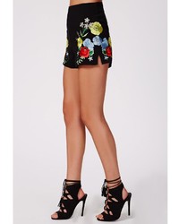 Missguided Pia Floral Embroidered Shorts Black