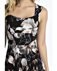 Boohoo Lindsay Floral Printed Skater Dress