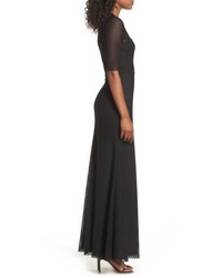 Vera Wang Waffle Lace Gown