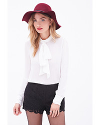 Forever 21 Contemporary Scalloped Lace Shorts
