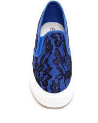 Carrini Lacey Slip On Lace Sneaker