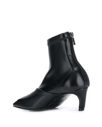 Low Classic Zipped Ankle Boots