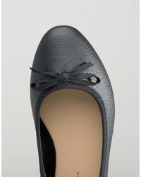 New Look Wide Fit Leather Look Ballet Pump