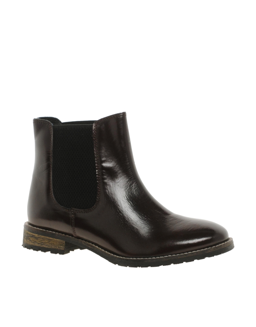 Bertie Pallas Bordo Chelsea Boots, $97 | Asos | Lookastic