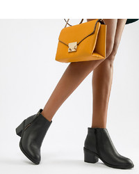 New Look Wide Fit Heeled Chelsea Boot