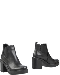 Janet Janet Ankle Boots