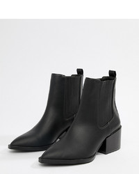 ASOS DESIGN Reese Pointed Chelsea Boots
