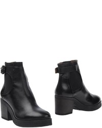 Sax Ankle Boots