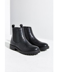 Urban Outfitters Simple Chelsea Boot