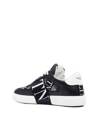 Valentino Garavani Vl7n Panelled Sneakers