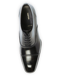 Tom Ford Gianni Cap Toe Lace Up Shoe Black