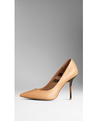 Burberry Point Toe Leather Pumps