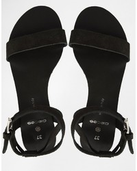 Pieces Carla Black Leather Flat Sandals