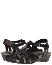 Aravon Standon Fisherman Sandals