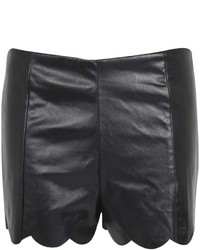 Boohoo Lynn Leather Look High Rise Scallop Edge Shorts