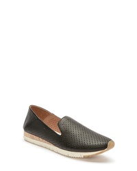 Adam Tucker by Me Too Adam Tucker Nova Slip On