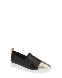 KARL LAGERFELD PARIS Cler Slip On Sneaker