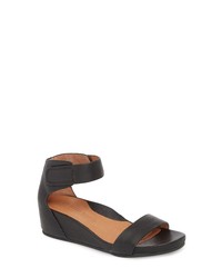 GENTLE SOULS SIGNATURE Gentle Souls By Kenneth Cole Gianna Wedge Sandal