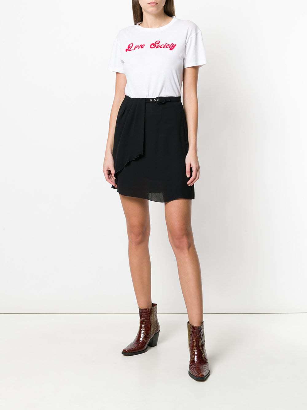 Giorgio Armani Vintage Creased Short Skirt, $172 | farfetch.com | Lookastic