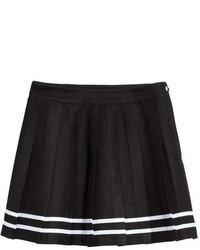 H&M Short Pleated Skirt