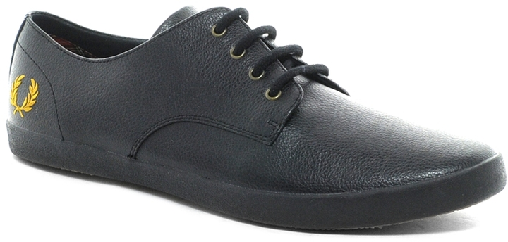 Fred perry black plimsolls