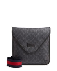 Gucci Medium Gg Supreme Canvas Messenger Bag