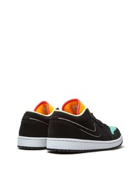 Jordan 1 Low Sneakers