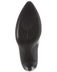 Ecco Shape 75 Rivet Pump