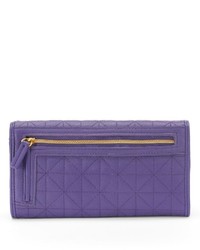 Buxton Double Diamond Quilted Expandable Clutch