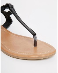 Daisy Street Black Toe Post Flat Sandals