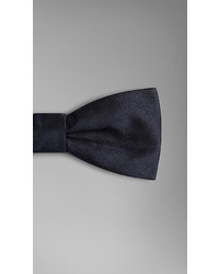 Burberry Classic Silk Bow Tie