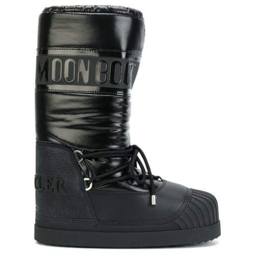 venus black boots