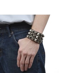 Daxx Pyramid Stud Bracelet In Leather Black